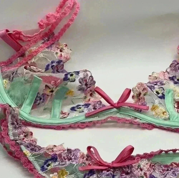 Pansy Bouquet Bra - Picture 4 of 8